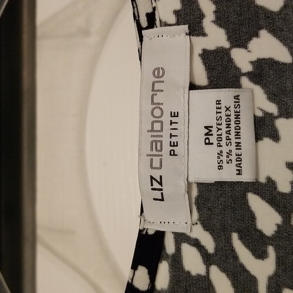 Liz Claiborne sleeveless top size PM - Picture 2 of 9